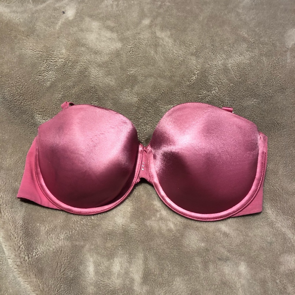 Dusty pink strapless bra by Victoria’s Secret